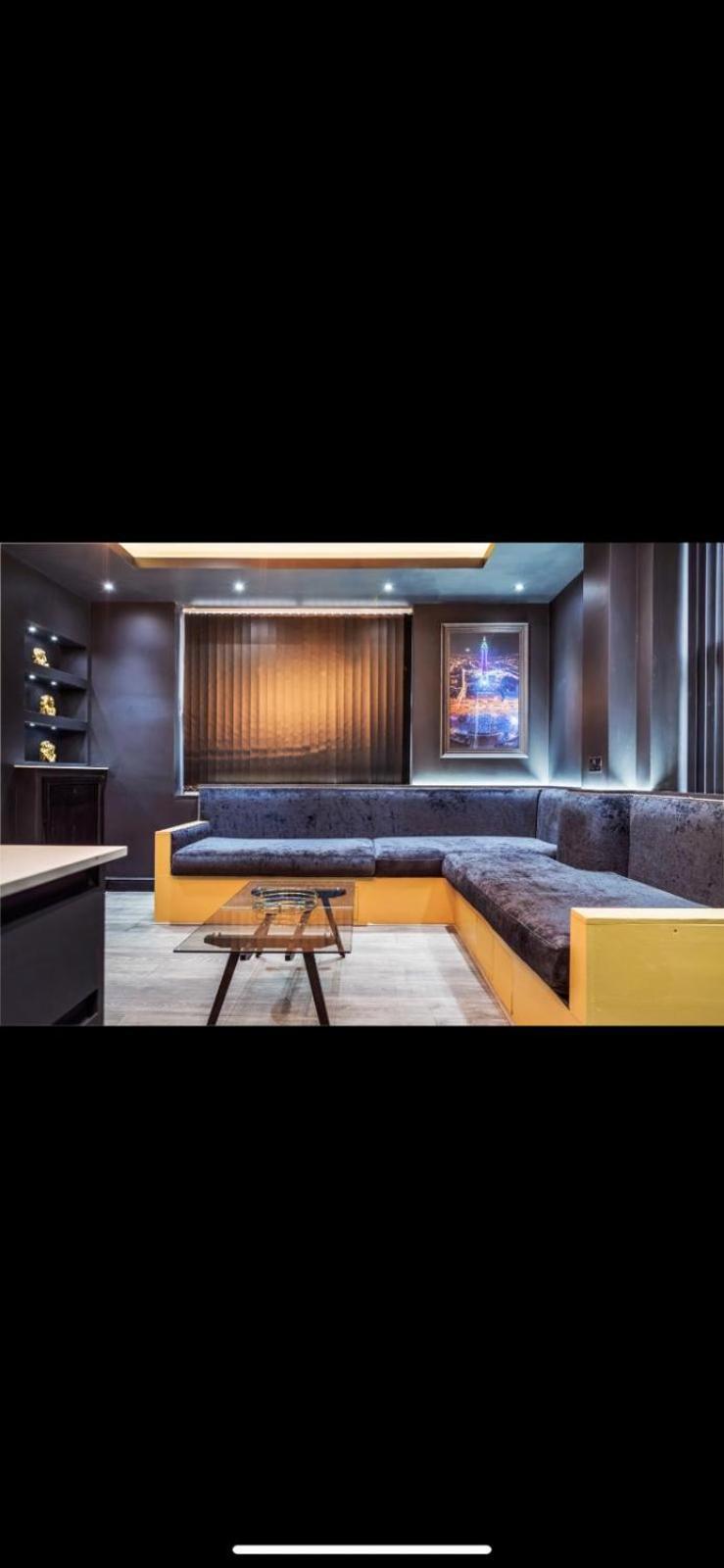 Two Bed Modern Apartment 5Min Walk To Town Centre With Free Parking ! Under New Management แบล็คพูล ภายนอก รูปภาพ
