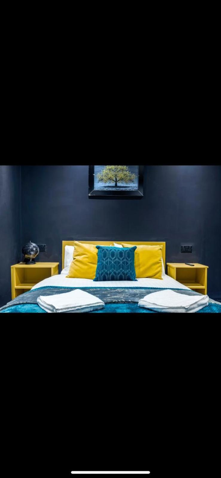 Two Bed Modern Apartment 5Min Walk To Town Centre With Free Parking ! Under New Management แบล็คพูล ภายนอก รูปภาพ